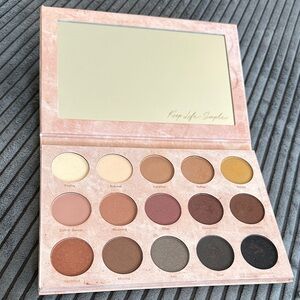 Dominique Cosmetics Transition Palette